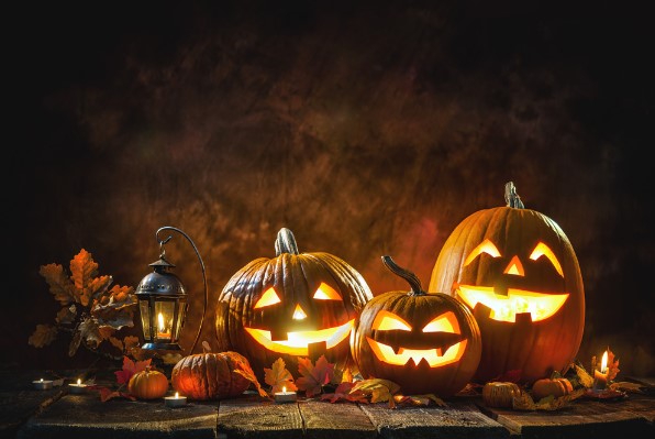 Halloween i Castanyada a CEM Terrassa: Dues Festes, una Experiència Única!